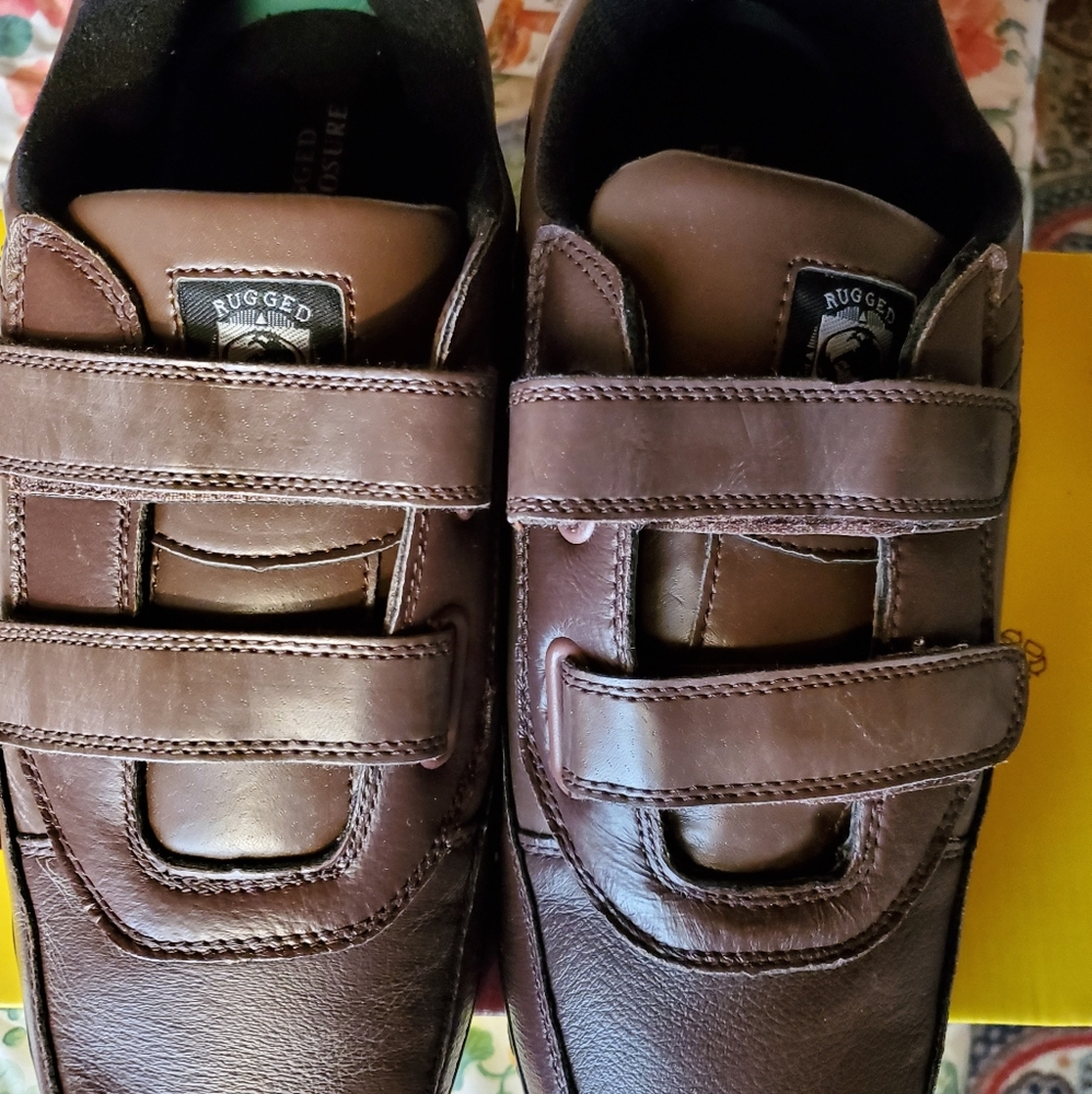 Men's dress/casual shoes